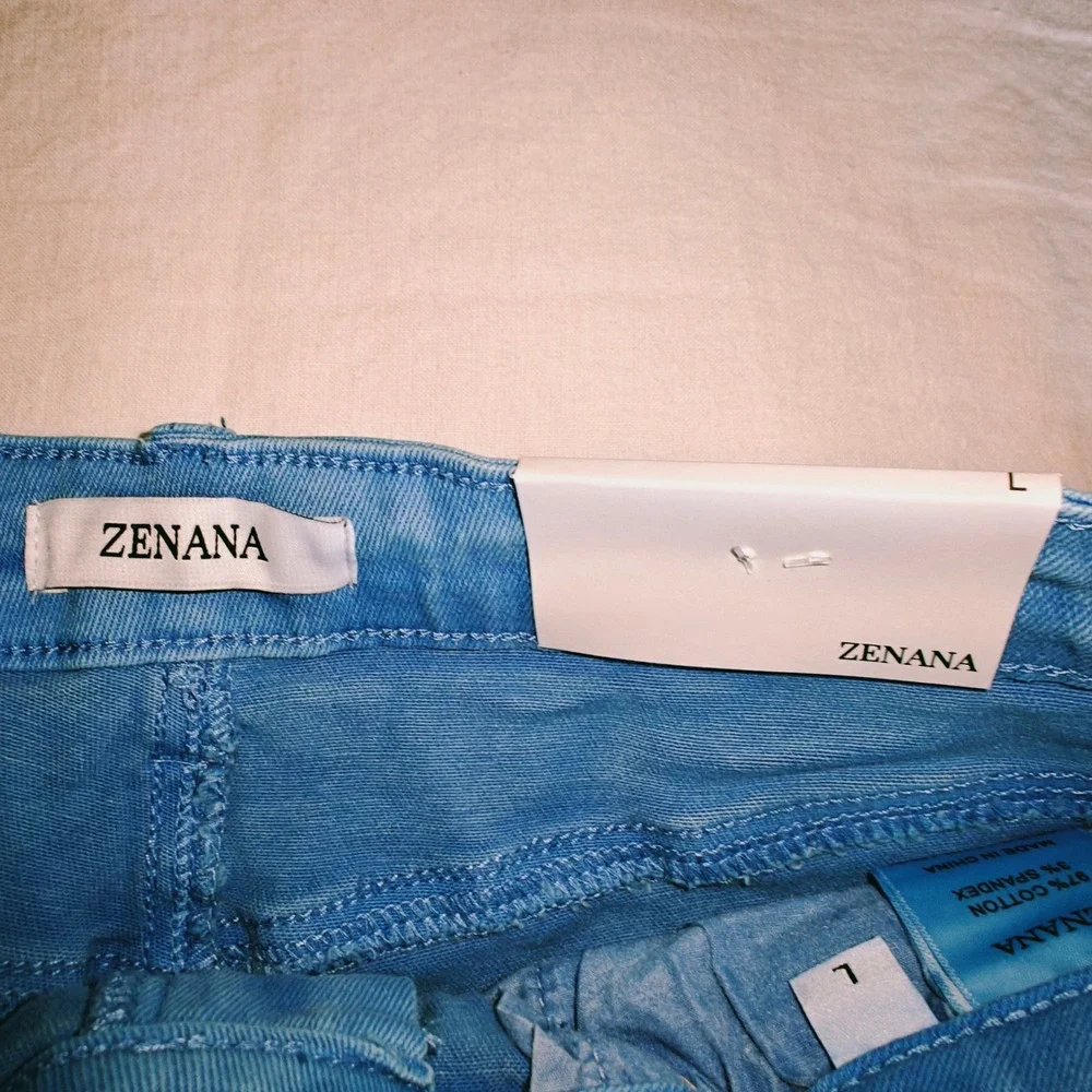 Zenana Acid Wash Dyed Bermuda Distressed Shorts DMP-1892Y Ocean Blue Large